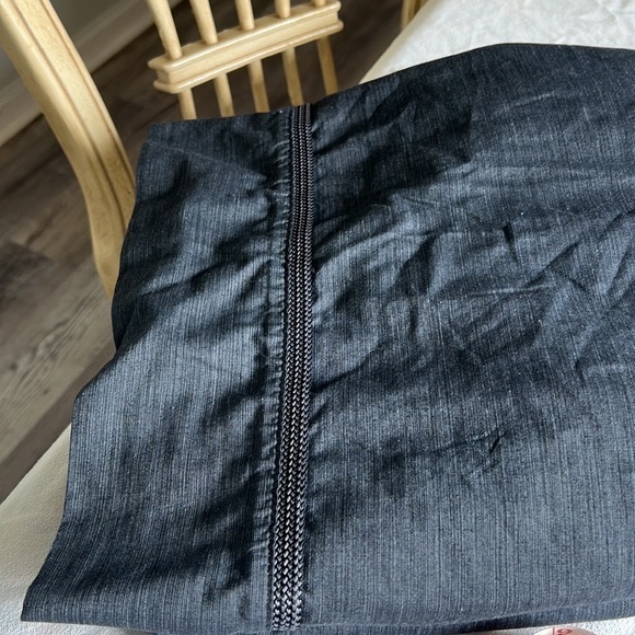 Yves Saint Laurent king size bed sheet. - Picture 5 of 8